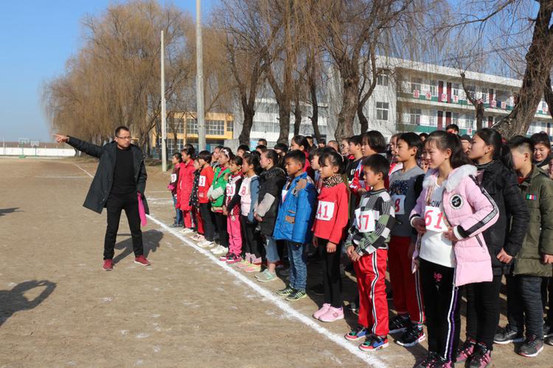 李集中心学校